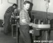 1824.Spoldzielnia Pracy Przemyslu Skorzanego w Gostyniu - montaz ramek do waliz (stolarnia) - 1985 r.