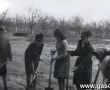 1856.Czyn produkcyjny pracownikow Przedsiebiorstwa Budownictwa Rolniczego w Gostyniu (1965 r.)