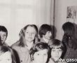 466.Uczniowe SP 1 w Gostyniu z wizyta w Domu Dziecka w Bodzewie (6 luty 1979r.)