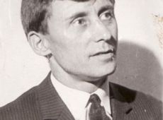 1009.Tomaszewski Roman (1935-2003) - w latach 1964-1998 nauczyciel historii i propedeutyki nauki o spoleczenstwie Liceum Ogolnoksztalcacego w Gostyniu