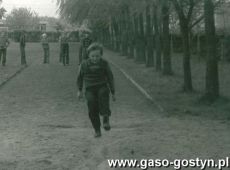 1037.Skok w dal - Szkola Podstawowa w Kunowie (1980 r.)
