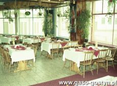 1137.Restauracja Lesna w Osrodku Sportu i Rekreacji w Gostyniu na zdjeciu z 1993 roku.JPG