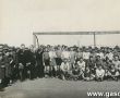 1140.Boisko przy Hucie Szkla w Gostyniu, pilkarze Kani i Polonii Leszno w towarzyskim meczu z okazji 10-lecia klubu zakonczonym zwyciestwem gostynskiego zespolu 5-2 (1933 r.)