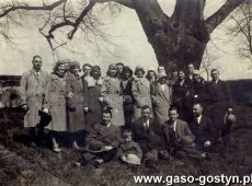 1198.Czlonkowie swietogorskiego choru Palestrina na wycieczce (lata 30. XX wieku)