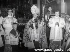 1232.Kosciol pw. sw. Malgorzaty w Gostyniu - poswiecenie organow przez arcybiskupa, metropolite poznanskiego Antoniego Baraniaka (9 listopada 1975 r.)