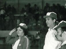 1255.Turniej Brygad Wielkopolskiej Huty Szkla w Gostyniu (eliminacje pomiedzy brygadami I i II, hala sportowa SP 2 w Gostyniu, 18 maja 1980 r.)