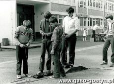 1255.Wypoczynek uczniow Szkoly Podstawowej nr 3 w Gostyniu w Marisfeld (NRD)-1985 r.