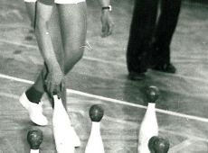 1290.Turniej Brygad Wielkopolskiej Huty Szkla w Gostyniu (eliminacje pomiedzy brygadami III i IV, hala sportowa SP 2 w Gostyniu, 25 maja 1980 r.)