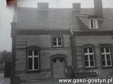 1306.Dom przy Bismarckplatz 12 w Gostyniu (1942 r.)-widok od podworza