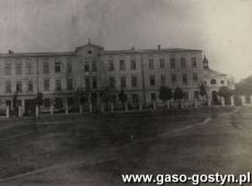 1326.Szpital Siostr Milosierdzia w Gostyniu wraz z kaplica (1929 r.)