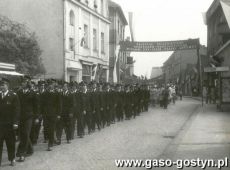 1347. 1 Maja 1974r.-pochod jednostek OSP z terenu miasta i gminy Gostyn