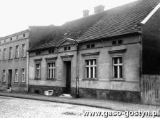 1351.Dom przy Lissaerstrasse 12 w Gostyniu w okresie okupacji niemieckiej (1942 r.), dawniej Leszczynska, obecnie Powstancow Wlkp.)