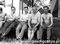 1617.Pracownicy PSS Gostyn na wczasach w Osiecznej (1961 r.)