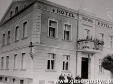 1719.Rynek w Gostyniu - Hotel Victoria w Gostyniu, do 1933 roku prowadzil go Michal Kaczmarek