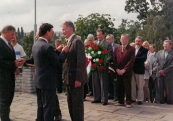 1874.Gostyn, 1 wrzesnia 1996r.-obchody 57 rocznicy wybuchu II wojny swiatowej