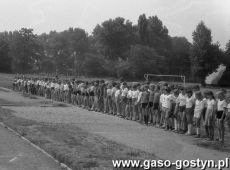 1876. Trojboj lekkoatletyczny w Lesznie, wziela w nim udzial reprezentacja Szkoly Podstawowej nr 3 w Gostyniu (1983 r.)