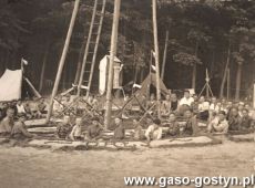 1917. I Druzyna Harcerska im. Tadeusza Kosciuszki z Gostynia na obozie w Ostrowiecznie (23 lipca-7 sierpnia 1933 r.)