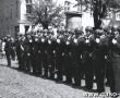 1933.Wreczenie sztandaru gostynskiej ORMO (Ochotniczej Rezerwie Milicji Obywatelskiej)-Rynek w Gostyniu, 1 maja 1966r.