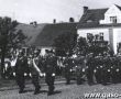 1939.Wreczenie sztandaru gostynskiej ORMO (Ochotniczej Rezerwie Milicji Obywatelskiej)-Rynek w Gostyniu, 1 maja 1966r.