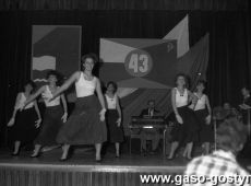 1959.Akademia dla upamietnienia 43 rocznicy podpisania ukladu o przyjazni i pomocy wzajemnej pomiedzy PRL i ZSRR oraz swieta pracy-Gostyn, 1 maja 1988r. (zespol Boys-Toys z Leszna)