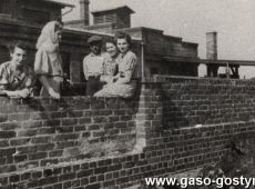 1960.Huta Szkla w Gostyniu - brygada placowa (1943 r.)
