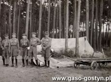 1977.Oboz III Druzyny Harcerskiej w Glogowku (lipiec 1930 r.) - zastep Czajek