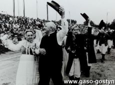 1987.  Gminne dozynki na stadionie w Pepowie (15 wrzesnia 1985 r.)