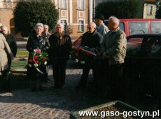 2033.Obchody 55 rocznicy rozstrzelania 30 obywateli Ziemi Gostynskiej (Rynek w Gostyniu, 21.10.1994 r.)