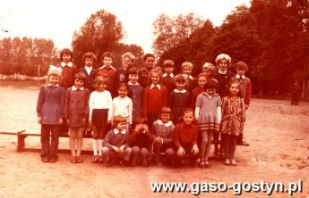 206.Klasa II b Szkola Podstawowa nr 1 w Gostyniu (1975-1976r.)