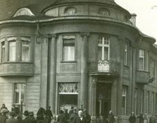 208.Dom Pozyczkowy na gostynskim rynku-okres miedzywojenny.