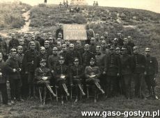 2148.Kurs pozarniczu I i II stopnia w Gostyniu (1938 r.), zdjecie wykonane na zboczu Gory Zamkowej, naprzeciwko stanicy OSP Gostyn