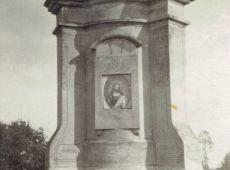 2215.Pomnik na Gorze Zamkowej w Gostyniu (ok. 1930 r.)