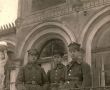 2301.Pierwszy od prawej Jozef Lagodzinski (1898-1939) - powstaniec wlkp. z Gostynia, odznaczony posmiertnie Wielkopolskim Krzyzem Powstanczym, rozstrzelany przez Niemcow 21 pazdziernika 1939 r. na Rynku w Gostyniu