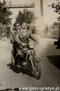 248. Gostynianin na motocyklu Jawa