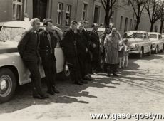 2627.Prcownicy Powiatowej Kolumny Transportu Sanitarnego w Gostyniu (1 maja 1965 r.)