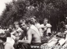 2638.Pielgrzymka mlodziezy gostynskiej do Gniezna na spotkanie z Ojcem Sw. Janem Pawlem II (03.06.1979 r.)