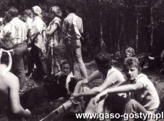 2639.Pielgrzymka mlodziezy gostynskiej do Gniezna na spotkanie z Ojcem Sw. Janem Pawlem II (03.06.1979 r.)