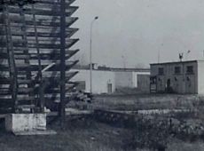 2652.Chlodnia kominowa w Wielkopolskiej Hucie Szkla w Gostyniu (1982 r.)