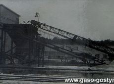 2654.Urzadzenia dostarczajace piasek do zestawiarni w Wielkopolskiej Hucie Szkla w Gostyniu (1982 r.)