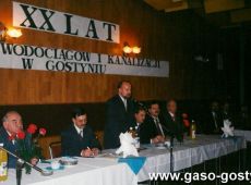 2674. 20-lecie Zakladu Wodociagow i Kanalizacji w Gostyniu (sala w gostynskiej kregielni, 14 pazdziernika 1994 r.)
