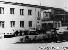 2682. Biurowiec Wielkopolskiej Huty Szkla w Gostyniu