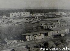 2704.Huta Szkla w Gostyniu - widok srodkowego placu budowy (1959 r.).JPG