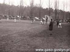 273.Mecz oldbojow Kania Gostyn - Lech Poznan (stadion w Gostyniu, lata 80-te XX wieku)