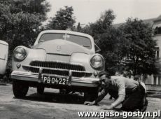 2735.Sanitarka Warszawa Powiatowej Kolumny Transportu Sanitarnego w Gostyniu (26 czerwca 1958 r.)