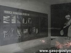 2796. Izba pamieci robotniczej (sala ekspozycyjna) w Wielkopolskiej Hucie Szkla w Gostyniu (1982 r.).JPG