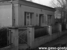 2803.Zakladowa przychodnia zdrowia przy Wielkopolskiej Hucie Szkla w Gostyniu (poczatek lat 80. XX wieku)