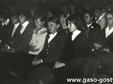 2808.Zakladowy Dom Kultury Hutnik w Gostyniu - inauguracja roku szkolnego dla uczniow Zespolu Szkol Zawodowych (1980 r.)