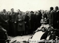 2896.Pogrzeb Boleslawy Bogdanskiej - nauczycielki Szkoly Podstawowej nr 1 w Gostyniu (6 maja 1956 r.)
