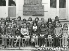 290.Klasa Va SP 1 w Gostyniu (wych.Ewa Krawiec)-1975r.