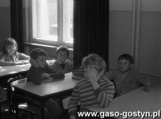 3000.Uczniowie Szkoly Podstawowej nr 1 im. Czarnego Legionu w Gostyniu (1983 r.)